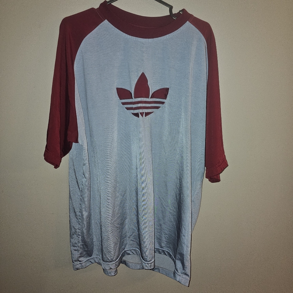 3/20.00. Adidas Shirt